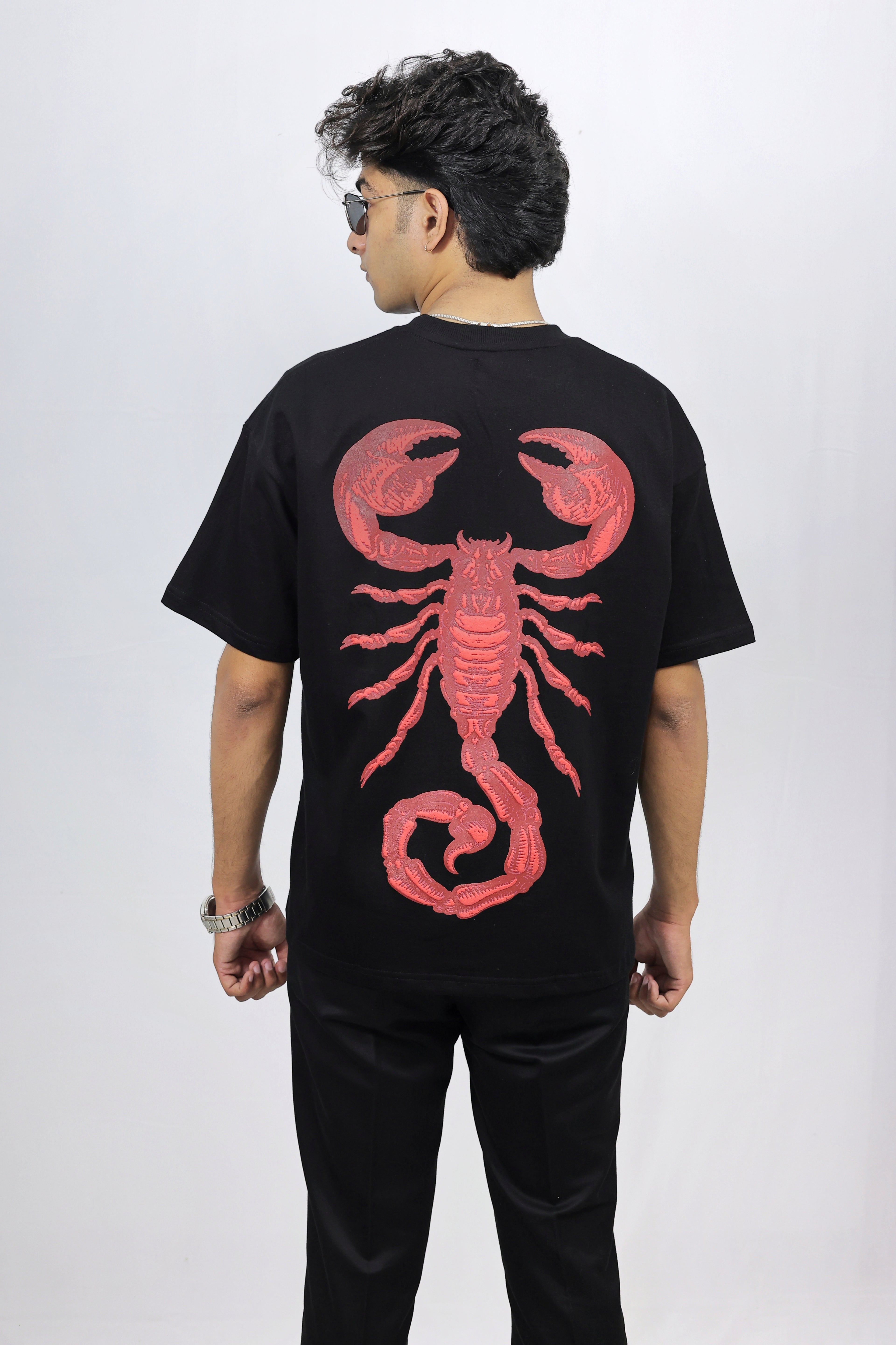 Oversized Scorpion Puff Black Tee