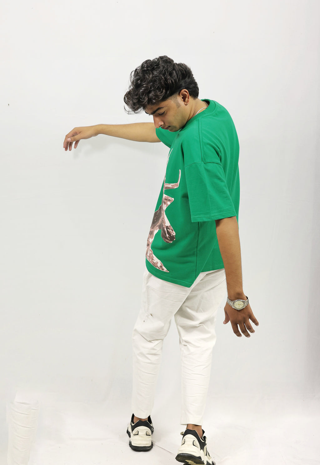 Oversized Deer Puff Green Tee